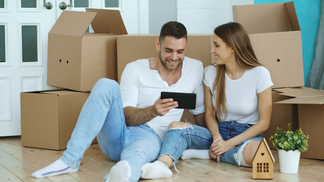 Expert-Tips-for-Finding-Affordable-Movers-in-Naples-FL